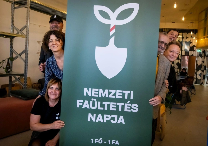 10-millio-fa-nemzeti-faultetes-napja-cnm.jpg