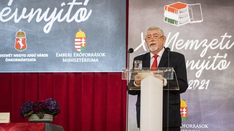 A Kecskeméti Református Általános Iskolában rendezték meg a XI. Nemzeti Tanévnyitót, amelyen jelen volt Kásler Miklós, az emberi erőforrások miniszere – 2020/21. / Fotó: MTI/Mónus Márton
