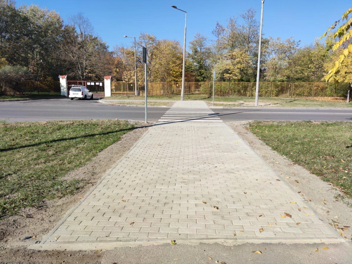1635506599318-1.jpg