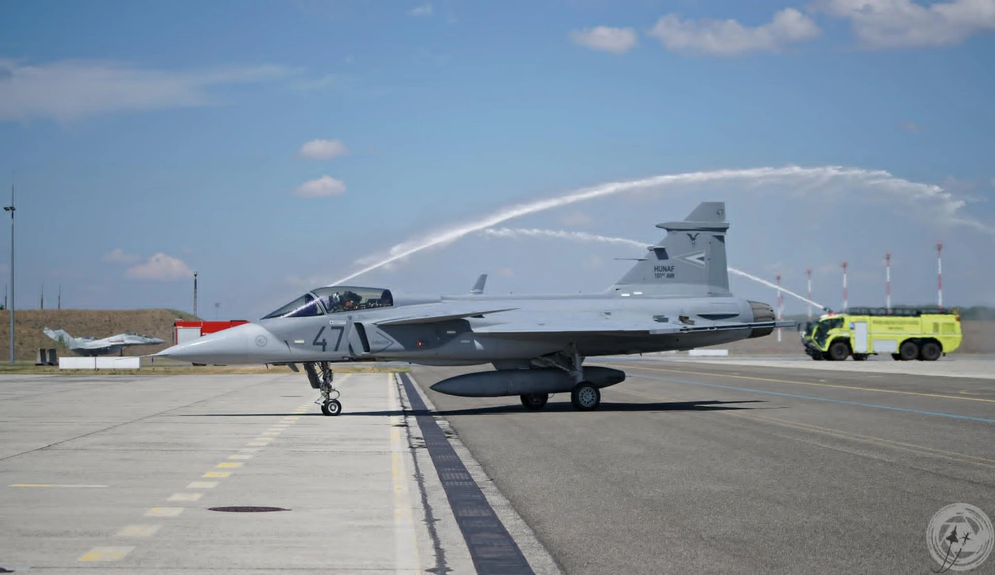 Gripen (4)
