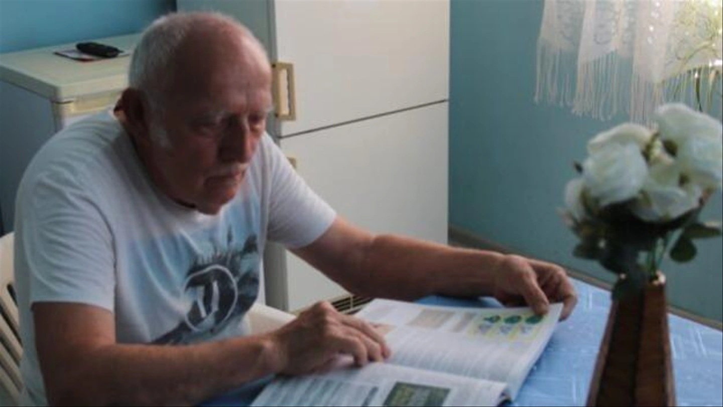 Gogolák József 78 évesen érettségizik. Fotó lcafe.hu, Szentirmay tamás