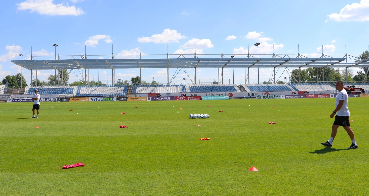 Széktói Stadion lelátófedés (163)
