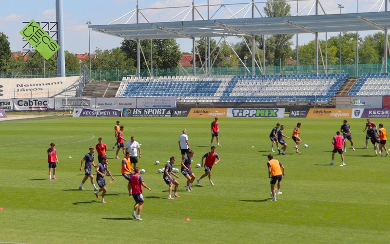 Széktói Stadion lelátófedés (236) (1)