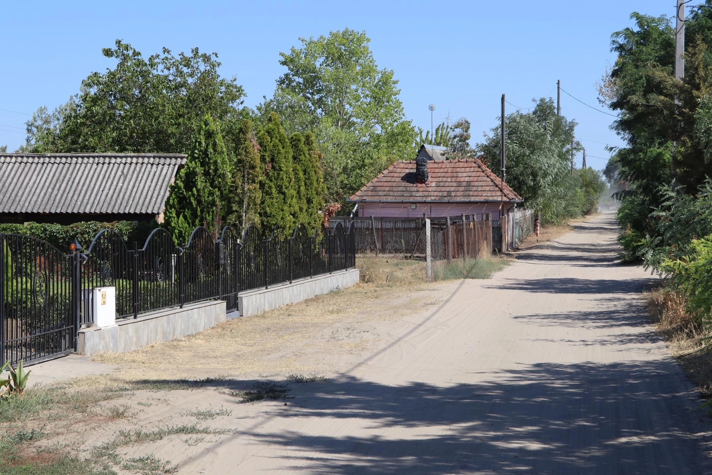 Felsőszéktó út Napkelet Vihar utca (216)