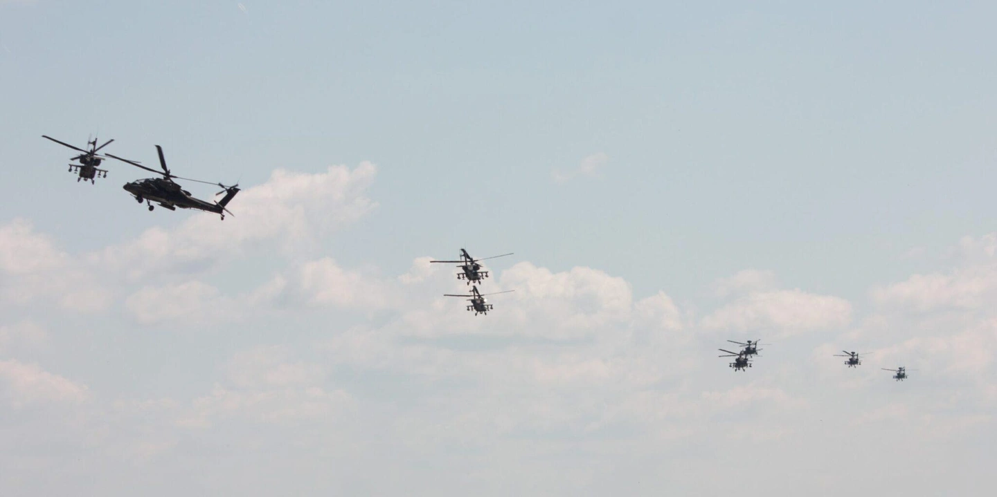 Apache-02-scaled-2048x1023.jpg