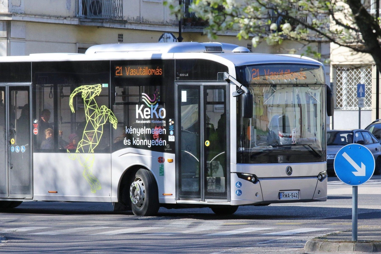 buszok-keko-02_.jpg