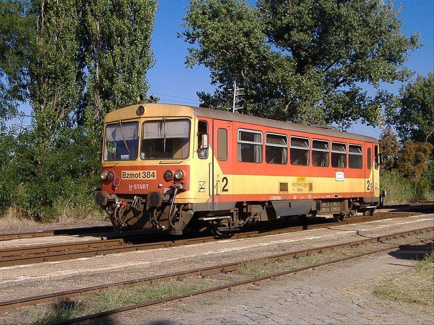 Bzmot_Mako-Ujvaros.jpg