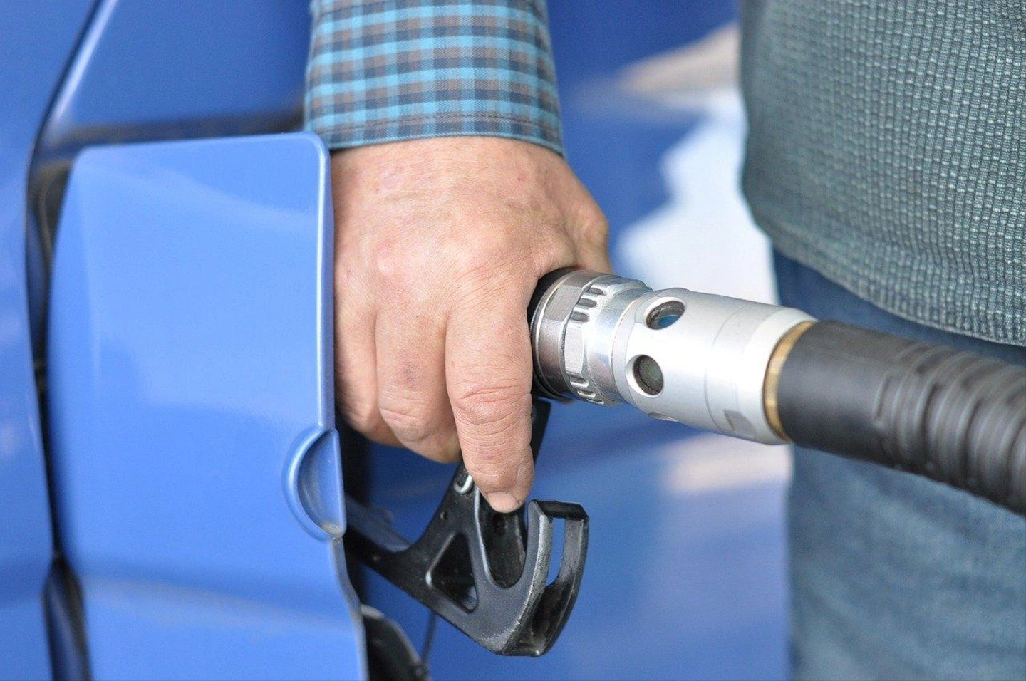 gas-station-gc25596267_1280.jpg