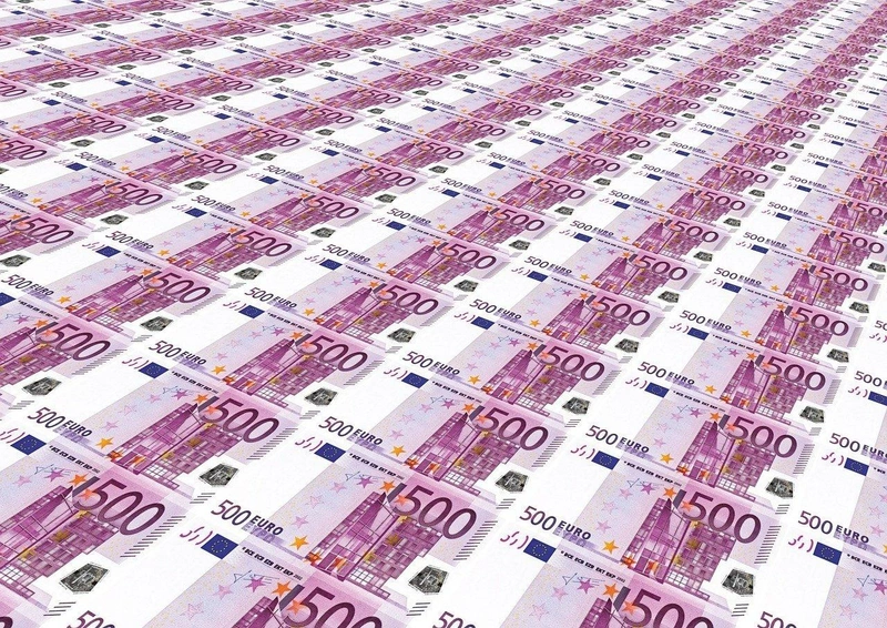 glut-of-money-g91089786a_1280.jpg