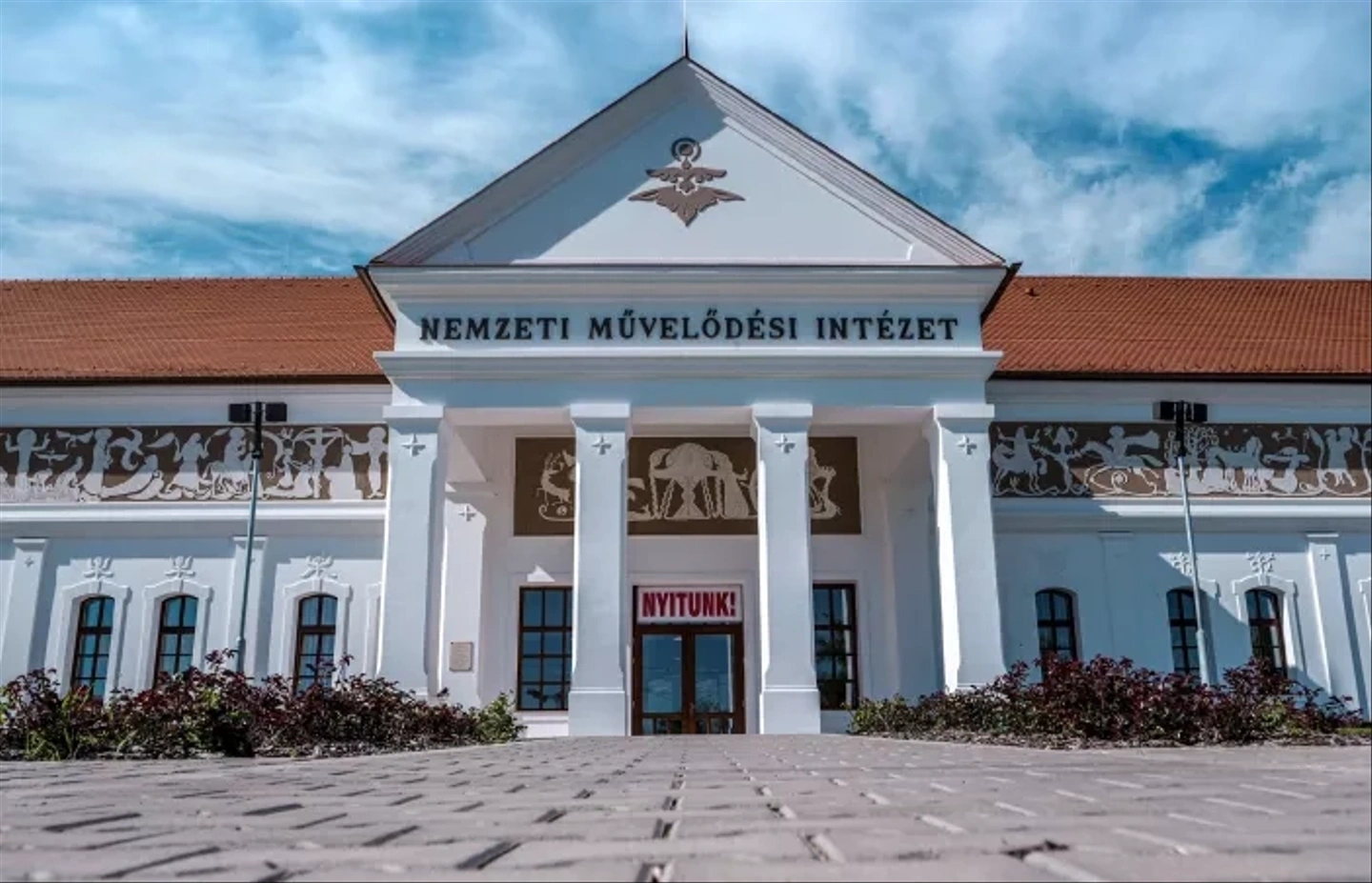 Nemzeti_Muvelodesi_Intezet_Lakitelek_forras_NMI_Facebbok_oldala_focuspointscale_w702_fx0_fy0.webp