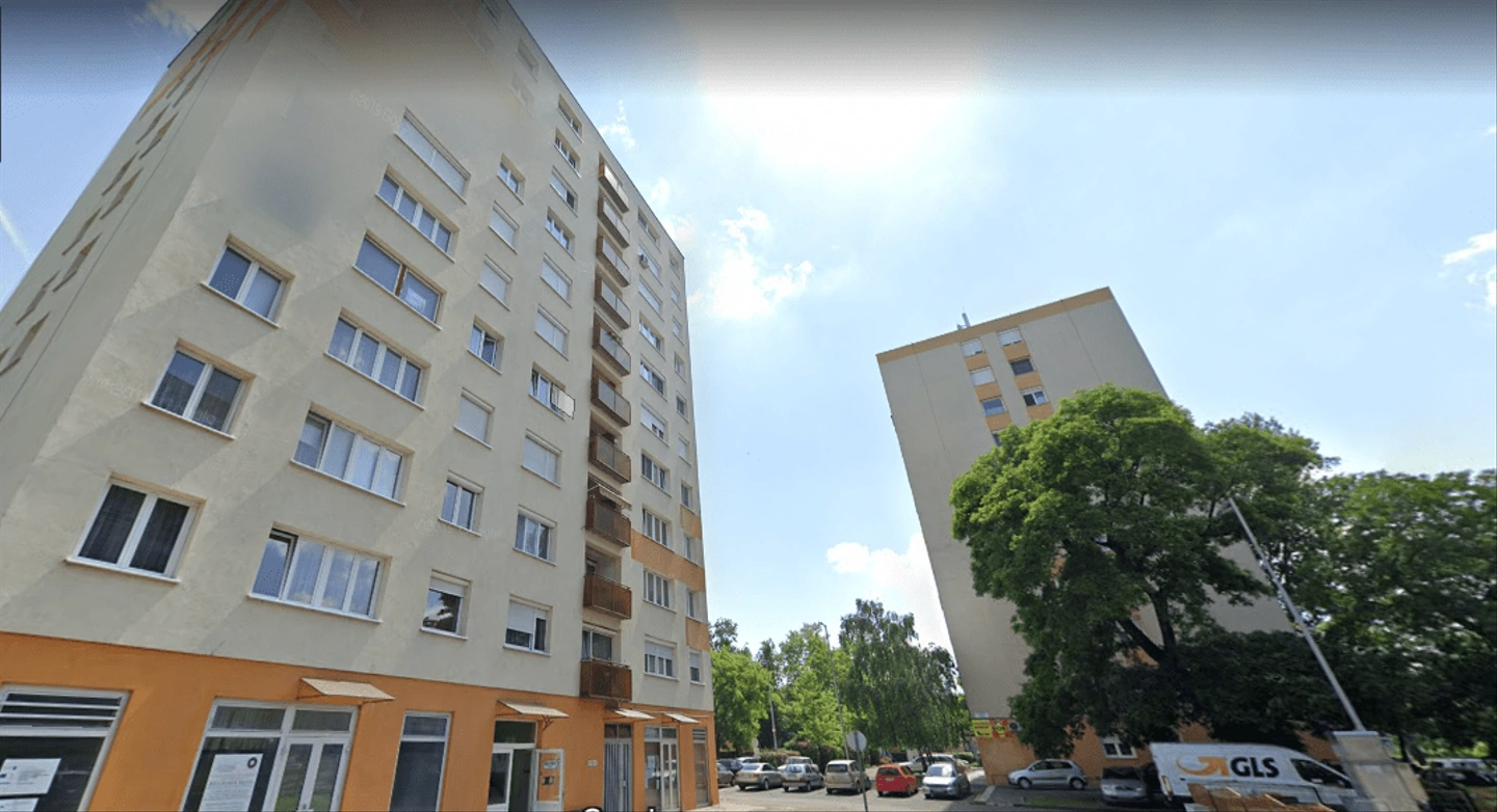 Nevtelen-1.png