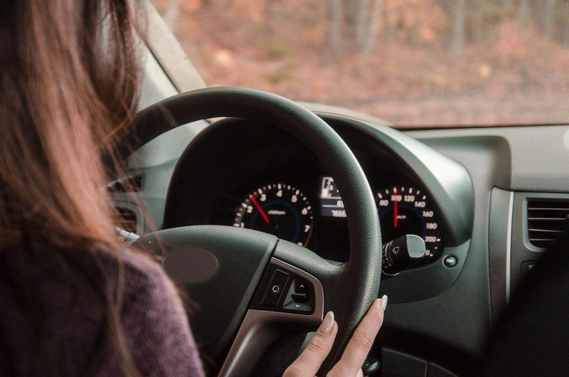 behind-the-wheel-4789777_1280-masolat.jpg