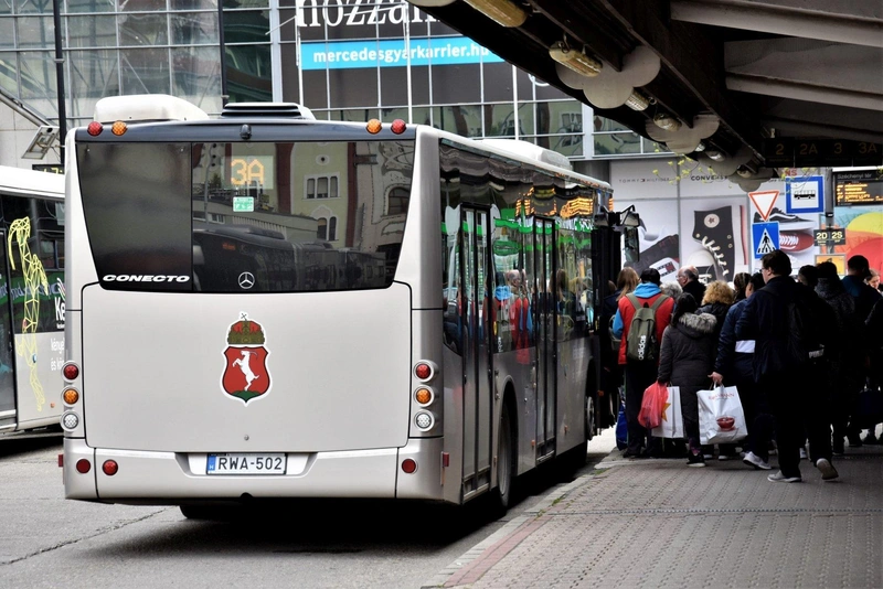 buszok-keko-03_.jpg