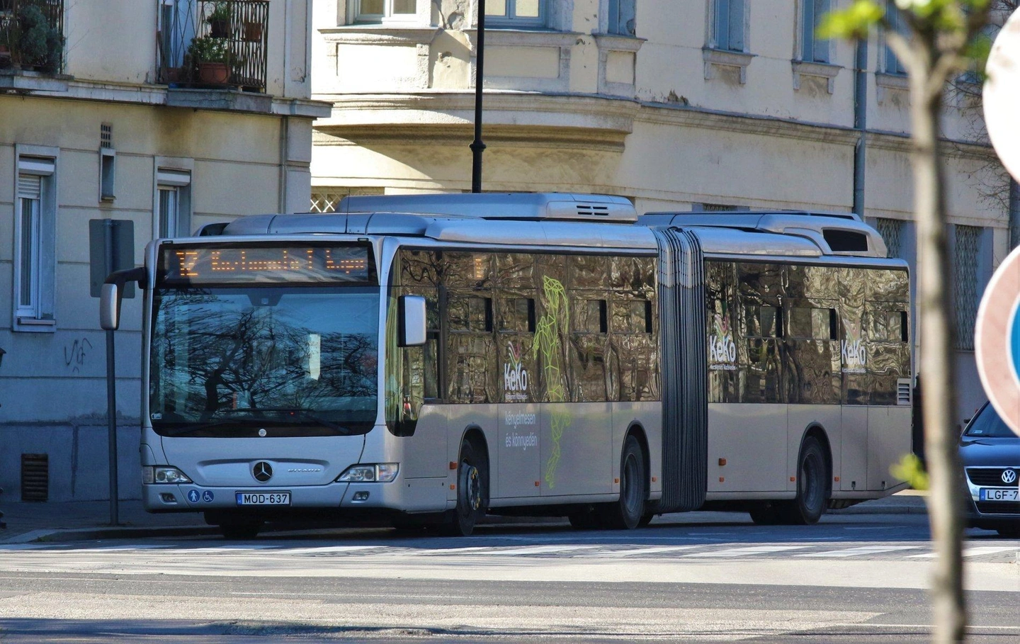 Citaro-hibridhajtasu-busz-3_.jpg