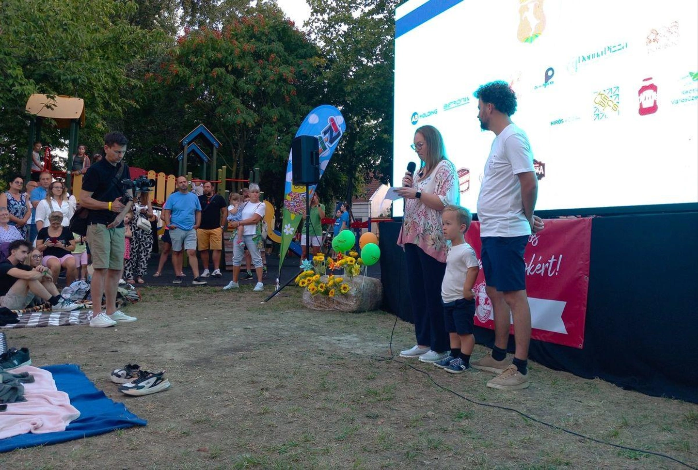 Danyi-Boti-Petofi-Park-jotekonysagi-kertmozi-59_1.jpg