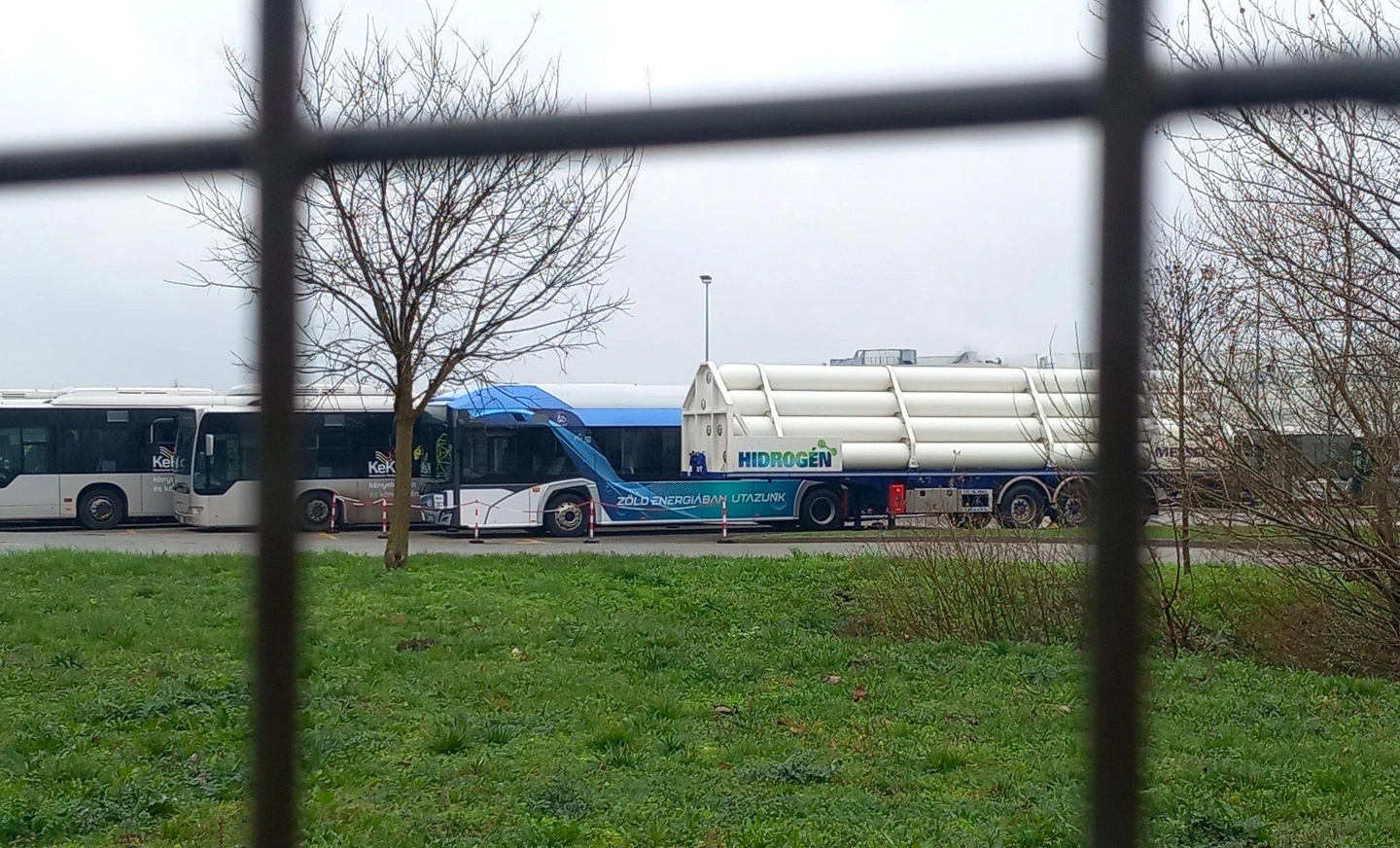 hidrogenbusz-1.jpg