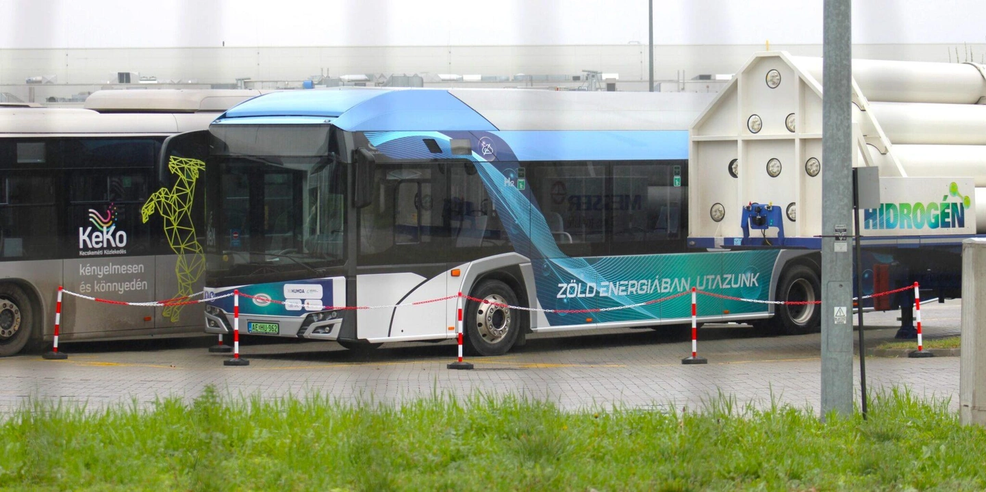 hidrogenbusz-4-scaled-2048x1022.jpg