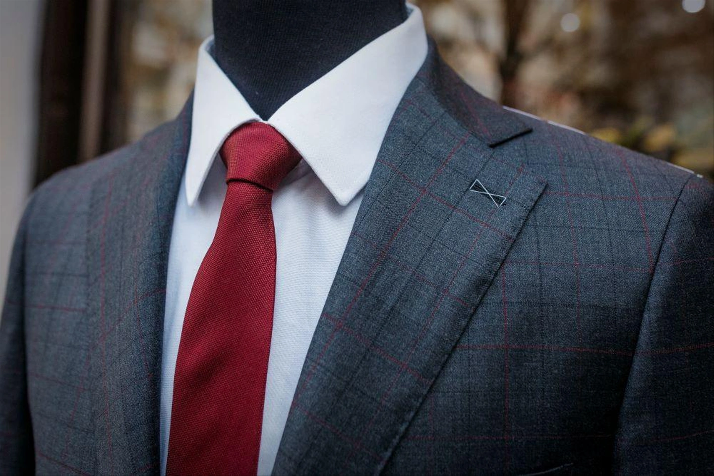 https-www.suitcompany.hu-2023-julius-Cikk1.jpg