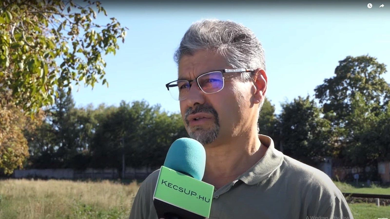 Szabó Lajos erdőmérnök, a klímavédelmi fásítás szakmai vezetője / Fotó: KecsUP Hírek