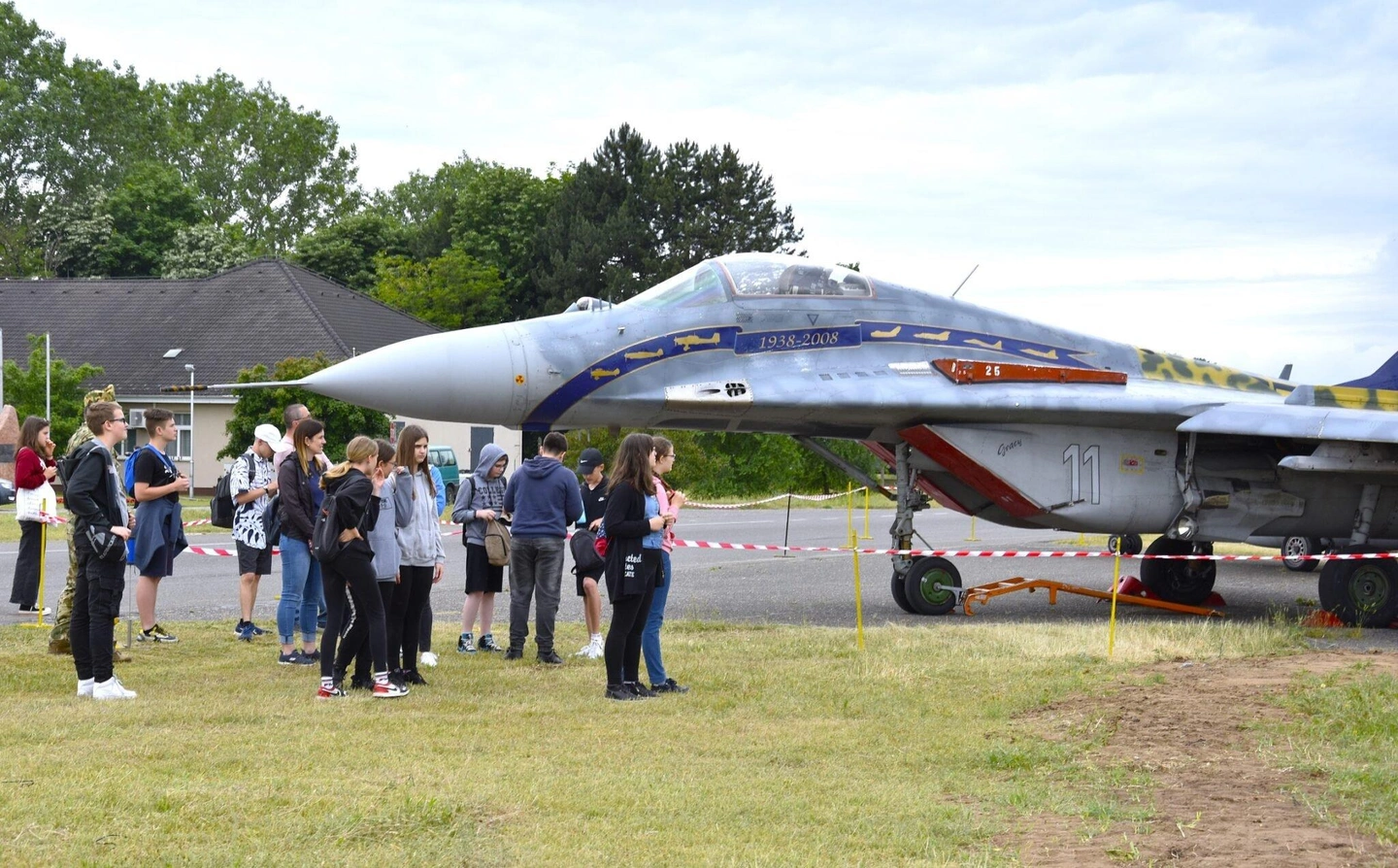 MiG29_-2048x1271.jpg