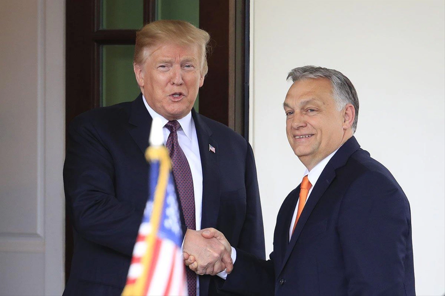 POTUS_Orban_AP_19133658827685.jpg