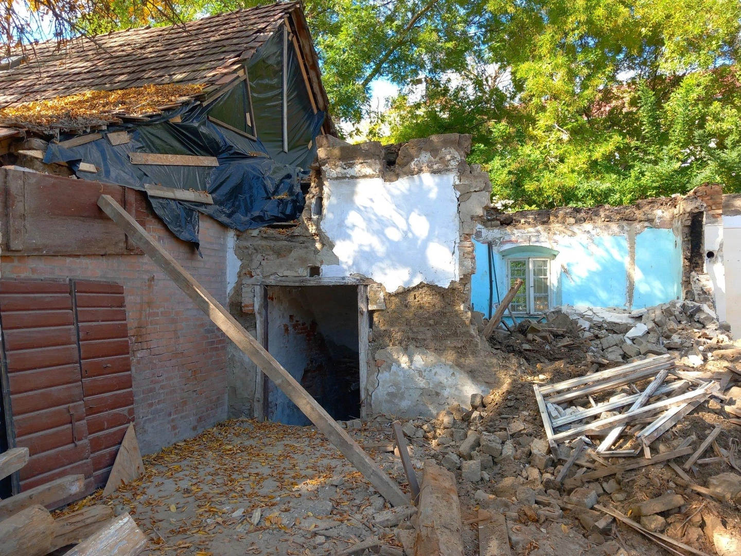 regi-haz-elbontasa-Sarkany-utcan-39.jpg