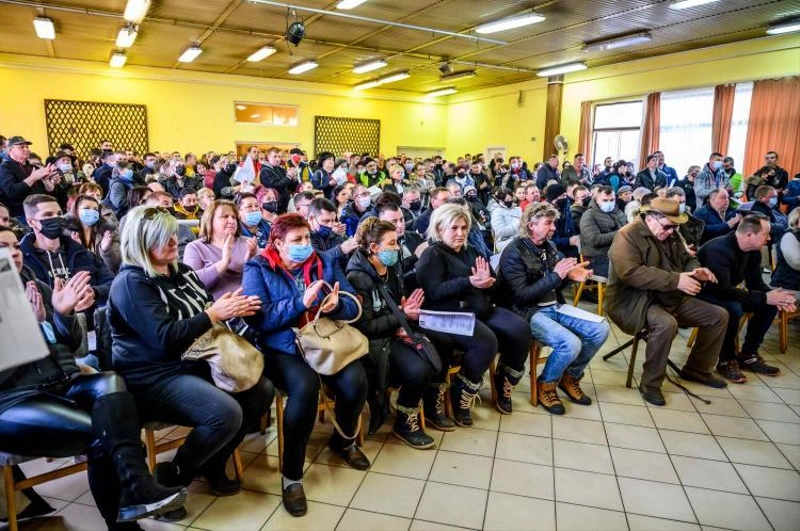 Kacsa- és libatartók az egyeztetésen Mélykúton / Fotó: Agrárminisztérium