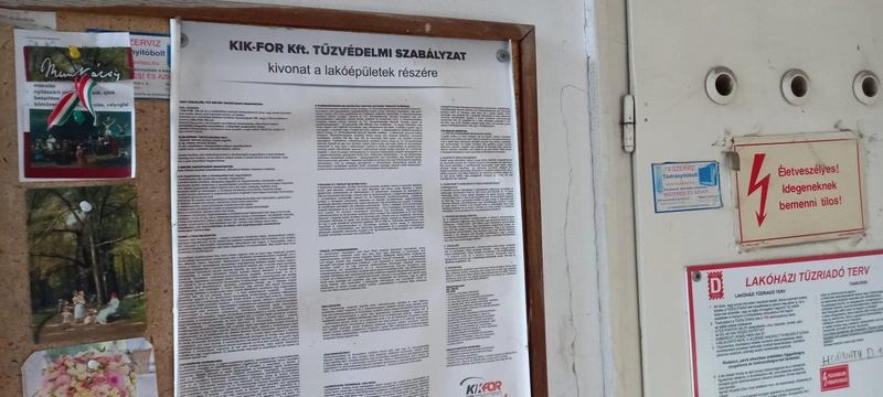 A nyugdíjasház városi tulajdonban áll, a KIK-FOR kezelésében.