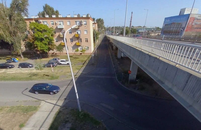 Ahol az eset történt: a Halasi úti felüljáró / Fotó: Hraskó István