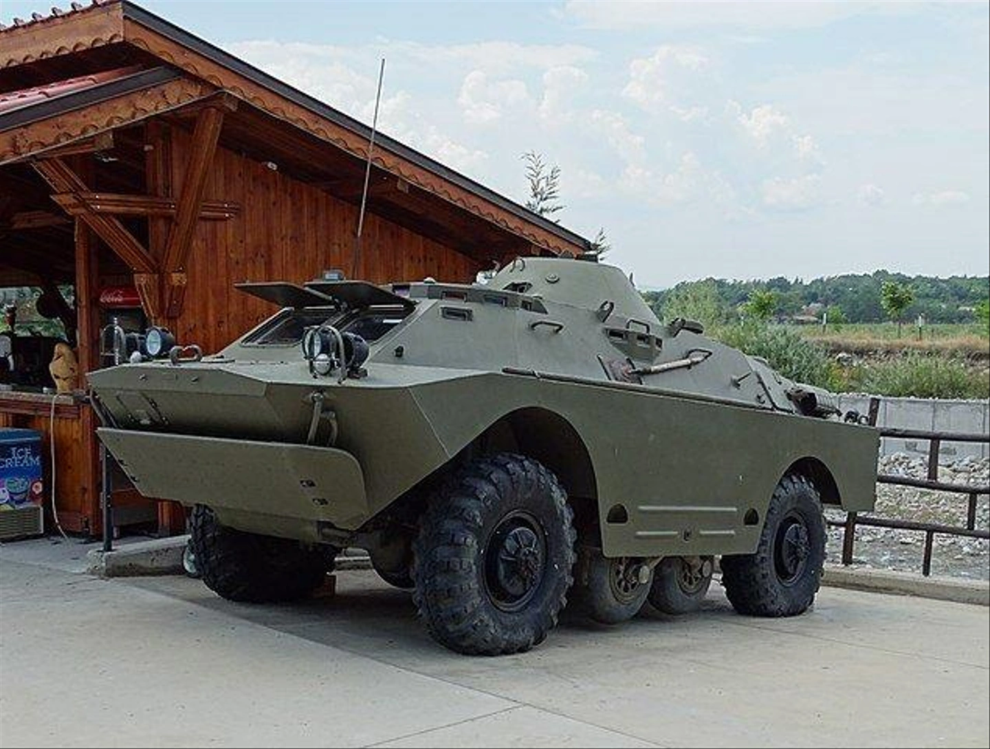 635px-Bulgaria_BRDM-2_02.jpg