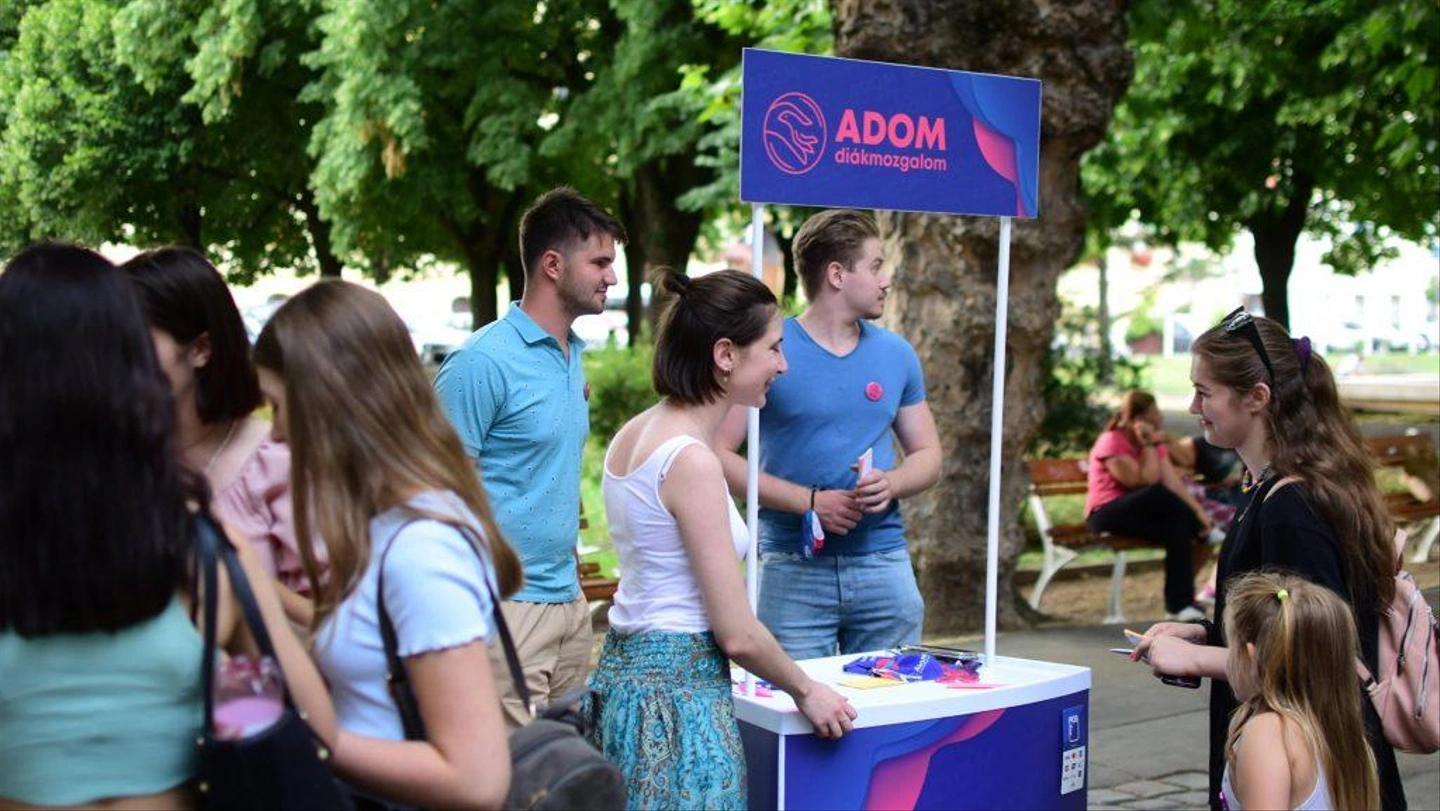 adom-e1627732187188-1024x577-1.jpg