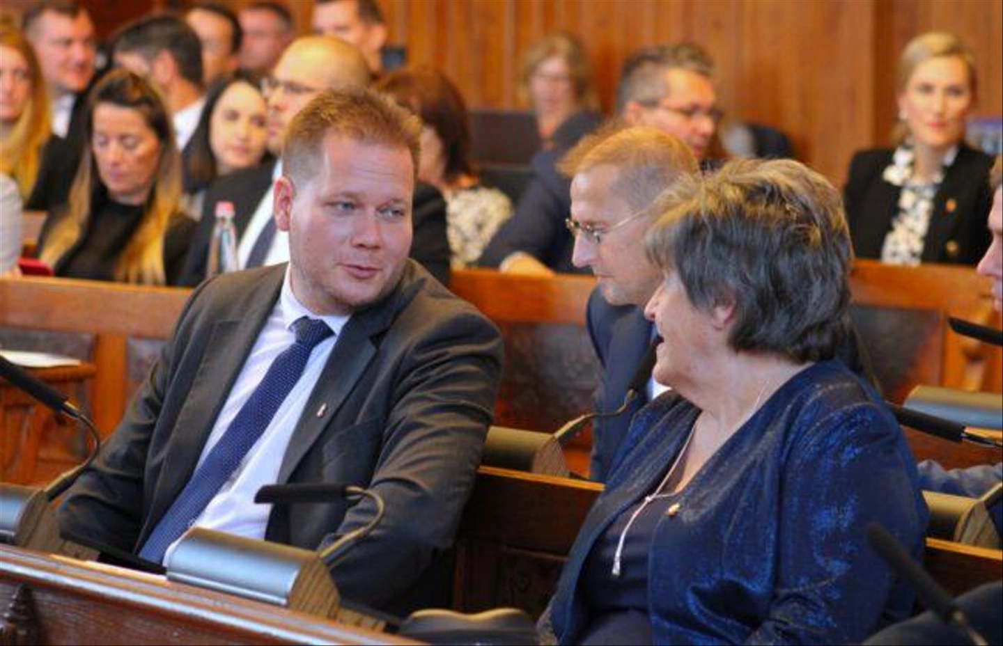 Alakulo-kozgyules-2024okt08-115-Fekete-Gabor-Engert-Jakabne-652x420.jpg