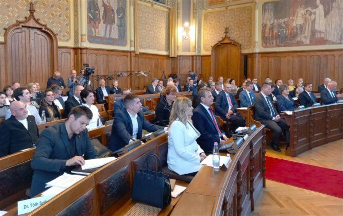 Alakulo-kozgyules-2024okt08-32-ellenzek-Szovetseg-666x420.jpg