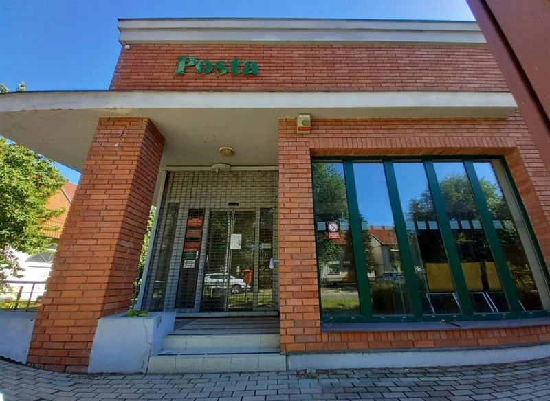A bezárt Gázló utcai posta, melynek újranyitására aláírásgyűjtés is kezdődött/ Fotó: Hraskó István