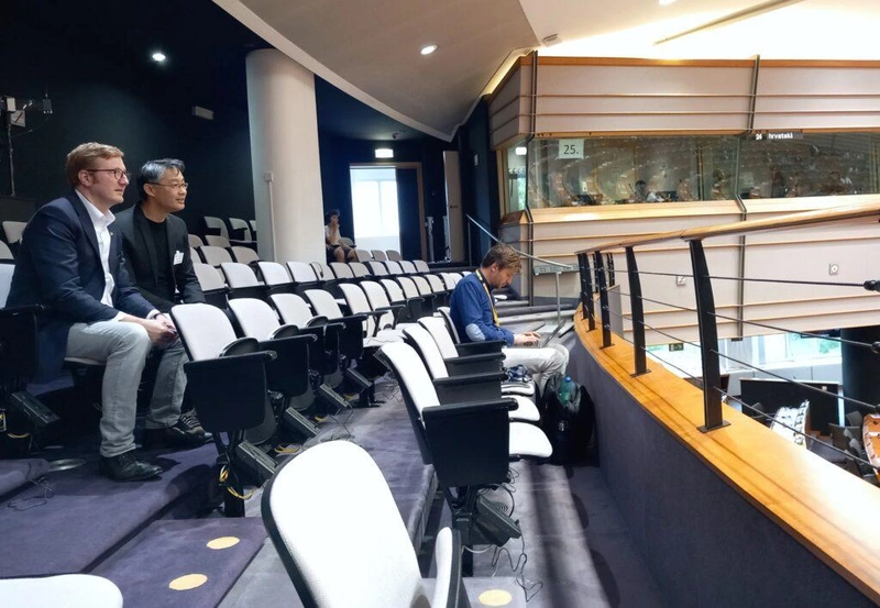 A közönségnek, látogatóknak, sajtónak fenntartott rész az ülésteremben / Fotó: Hraskó István, KecsUP Hírek
