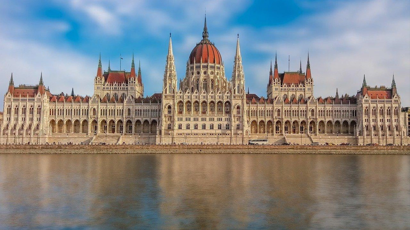 budapest-2134868_1280.jpg