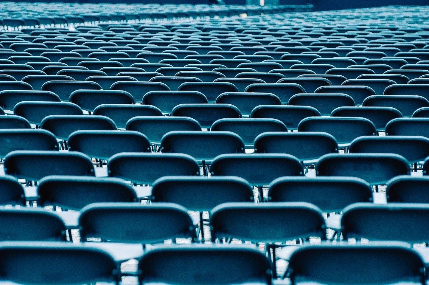 chairs-6651873_1280.jpg