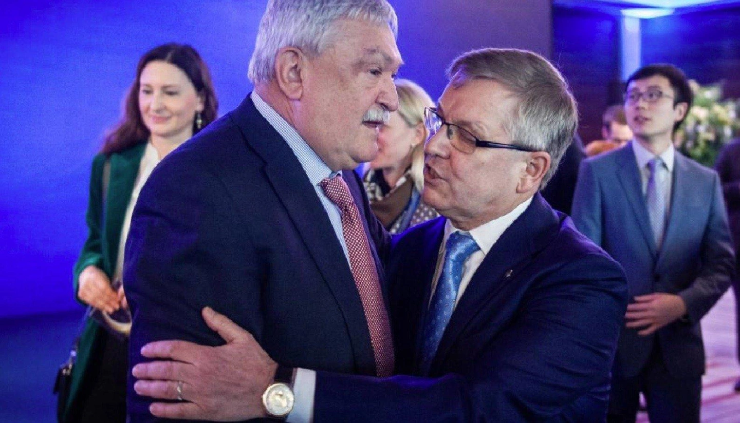csanyi-matolcsi.jpg