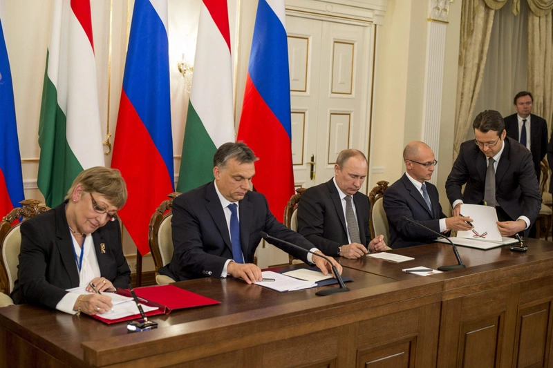 A Moszkva környéki novo-ogarjevói államfõi rezidencián 2014. január 14-én Orbán Viktor és Vlagyimir Putyin / MTI Fotó: Miniszterelnöki Sajtóiroda/Burger Barna