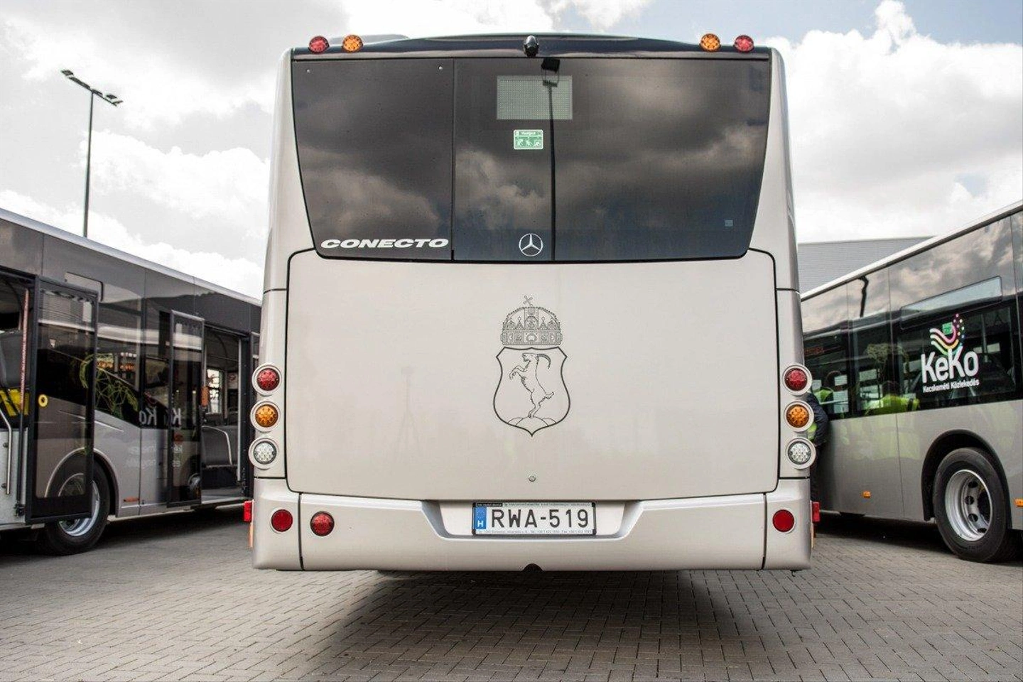 D72_7930.jpg