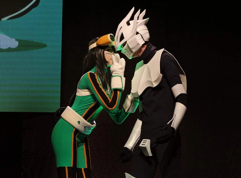 Tonya Iida (Szűcs Róbert Krisztián) és Tsuyu Asaui (Brigichiyo) – Boku no Hero Academia