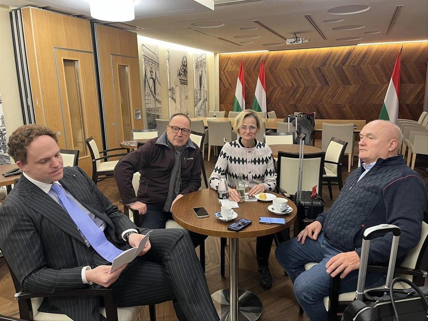 fidesz-kuldottseg.jpeg