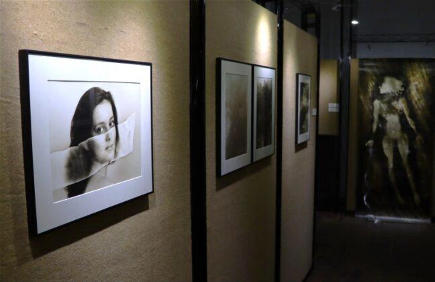 Fotografiai-Muzeum-Csader-Judit-kiallitas-1-646x420.jpg
