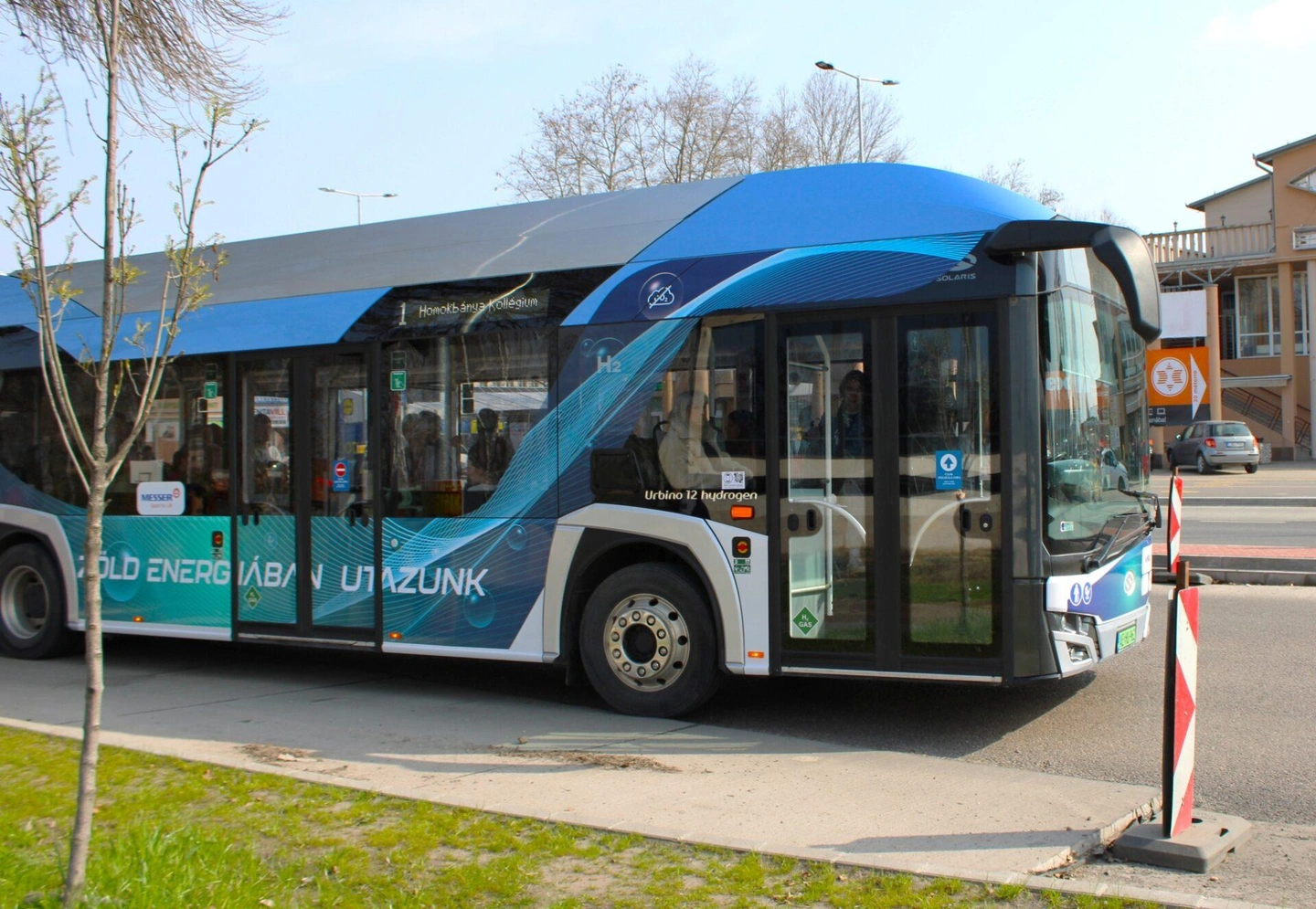 hidrogenbusz-5-1-1920x1327.jpg