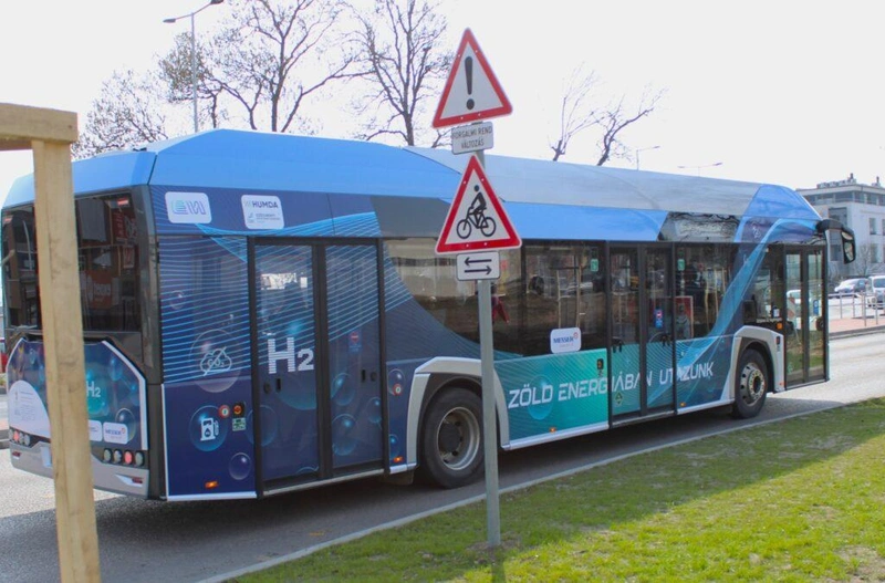 hidrogenbusz-6-2-1024x675.jpg