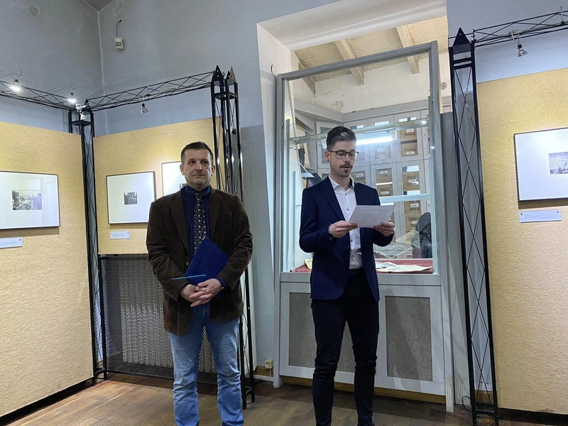 Libor Zoltán és Németh Ábel, a a kecskeméti Magyar Fotográfiai Múzeum kurátora / Fotó: kecsup.hu
