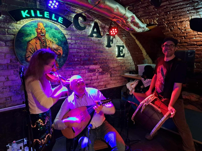 Forrás: Kilele Music Cafe