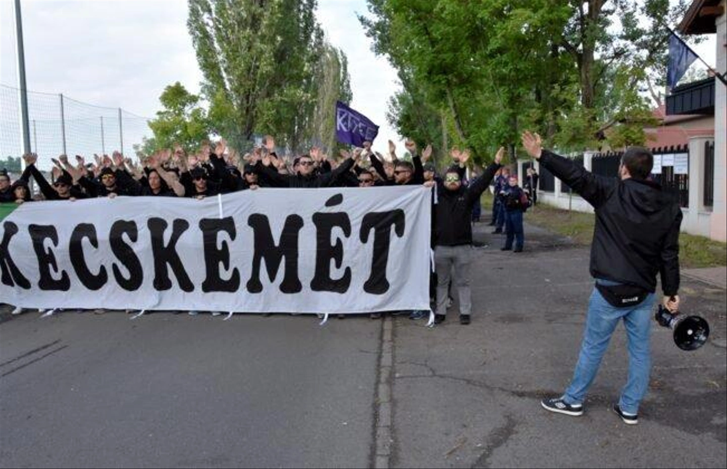 KTE_FTC_Szurkoloi-vonulas-36-651x420.jpg