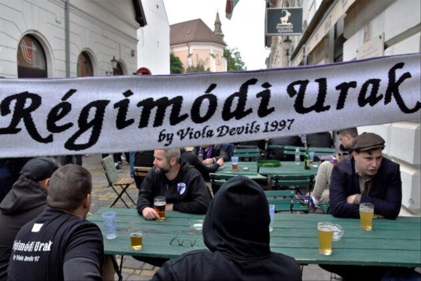 KTE_FTC_Szurkoloi-vonulas-4-630x420.jpg