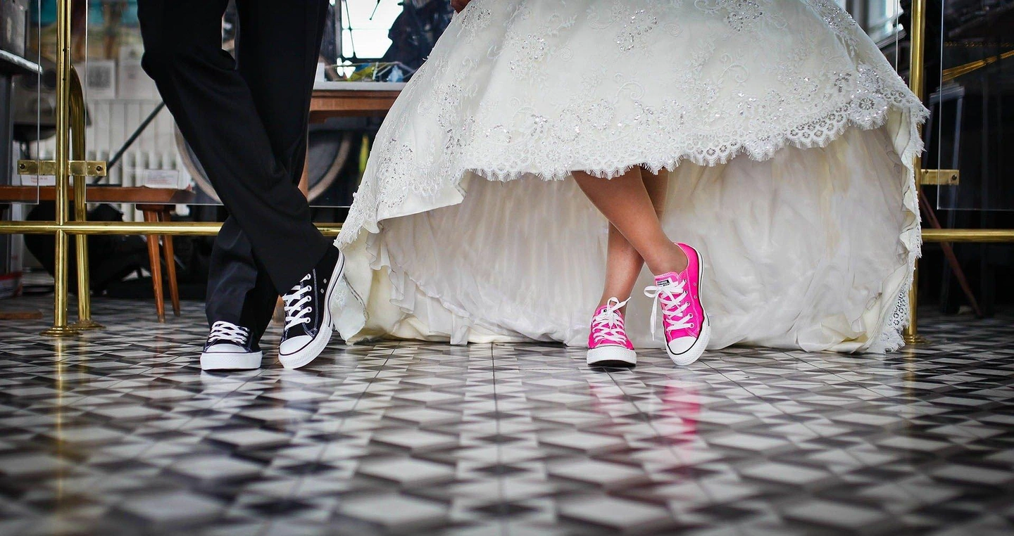 marriage-636018_1920.jpg